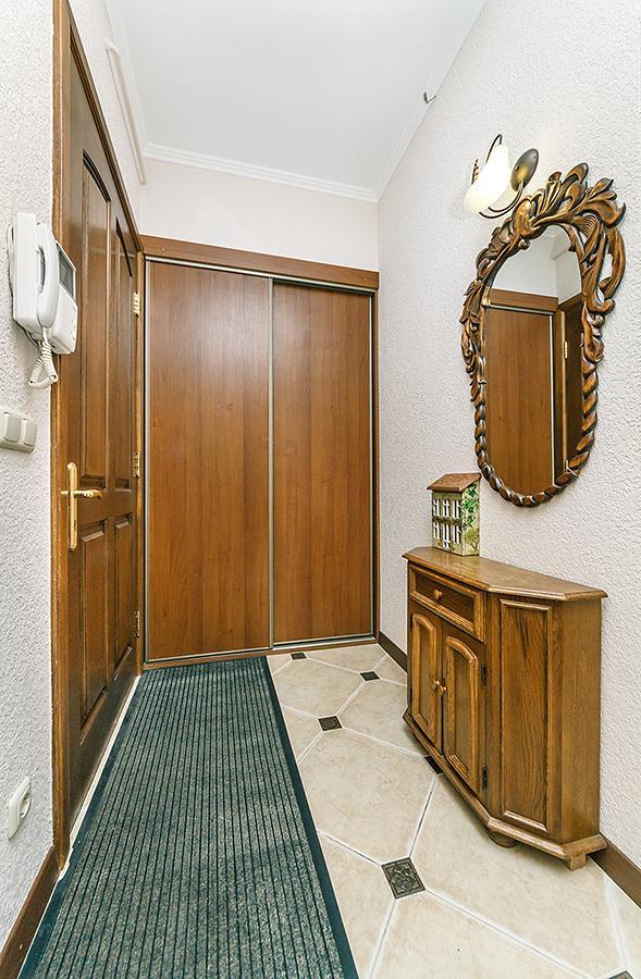 キエフAmazing Two Beds In The Klovskiy Spuskアパートメント エクステリア 写真
