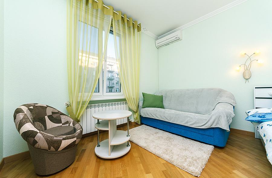 キエフAmazing Two Beds In The Klovskiy Spuskアパートメント エクステリア 写真